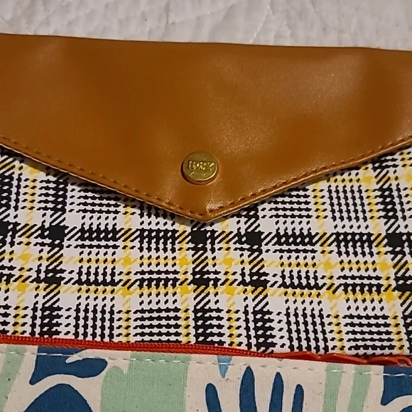 FIVE IPSY MAKE-UP BAGS EXCELLENT CONDITION. - Picture 5 of 8